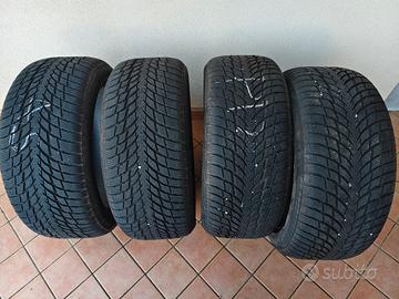 Set gomme Nokian Snowproof 235 45 R18 98V 