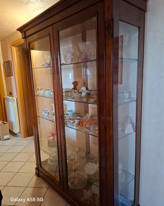 vetrina a 2 ante con faretti Masson Matie'e 
