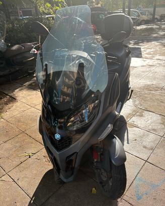 Piaggio MP3 400 HPE