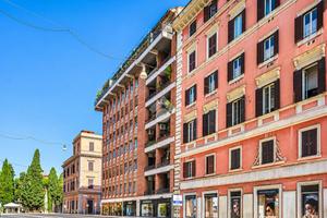 4 LOCALI A ROMA