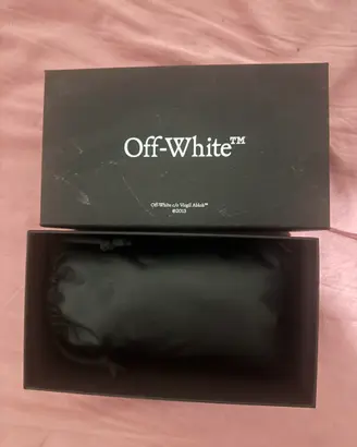 Off-White Branson