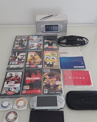 psp 2004 ice silver  box + giochi 