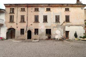 CASA DI CORTE A ROVERBELLA