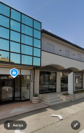 Spazio commerciale per negozi o uffici
