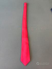 Cravatta colore corallo