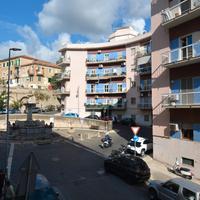 Via Sant'Agostino - Pressi Duomo con posto moto