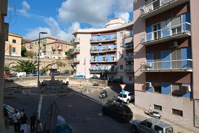 Via Sant'Agostino - Pressi Duomo con posto moto