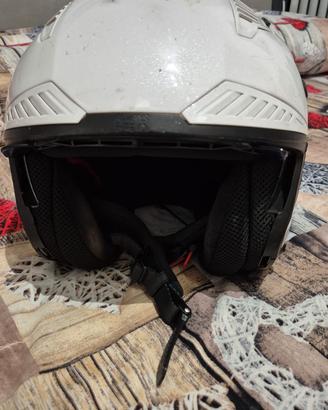 casco con mascherina 