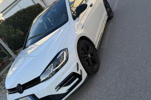 Volkswagen Golf MK7.5 1.0 TSI 115 CV R-line