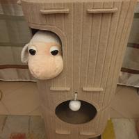 cuccia letto tiragraffi gatto