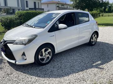 Toyota Yaris 1.5H ECVT 5P ACTIVE