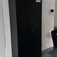 Armadio in metallo nero – 170 x 80 x 40 cm