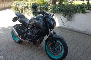 YAMAHA MT 07 A2