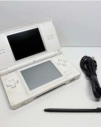 Nintendo ds lite bianco con caricatore