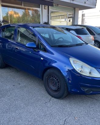 Opel Corsa 1.4 16V 5 porte Cosmo