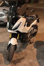 HONDA X-ADV 750 2025 – PARI AL NUOVO