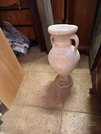 vasi da restaurare . 