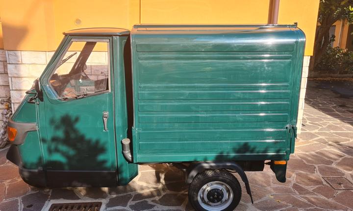 Piaggio ape 50 furgonata verde - perfetta per lavo