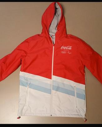 Giubbotto coca cola Olimpiadi Milano Cortina 2026
