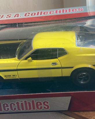 Ford Mustang Boss 351 1971 1:18 Sun Star gialla
