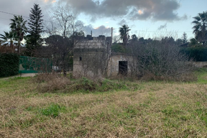 Terreno edificabile con rustico