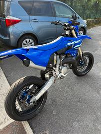 YAMAHA YZ 125 2025 motard
