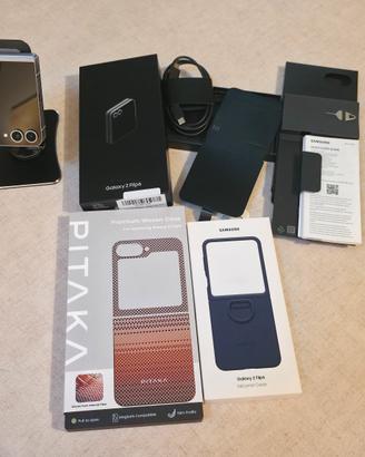 Samsung Galaxy Z Flip 6 - Praticamente NUOVO