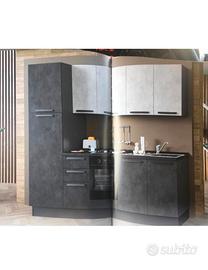 Cucina  moderna completa con elettrodomestici