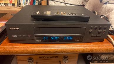 Videoregistratore vhs Philips con telecomando