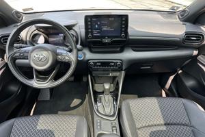 Toyota yaris 1.5 lounge