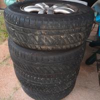 Cerchi e gomme Tucson 215/65 R16 quattro stagioni 