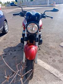 Kawasaki Zr 7 cil 750cc- anno 2003