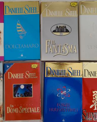 Libri a scelta tra 43 titoli (Danielle Steel ecc.)