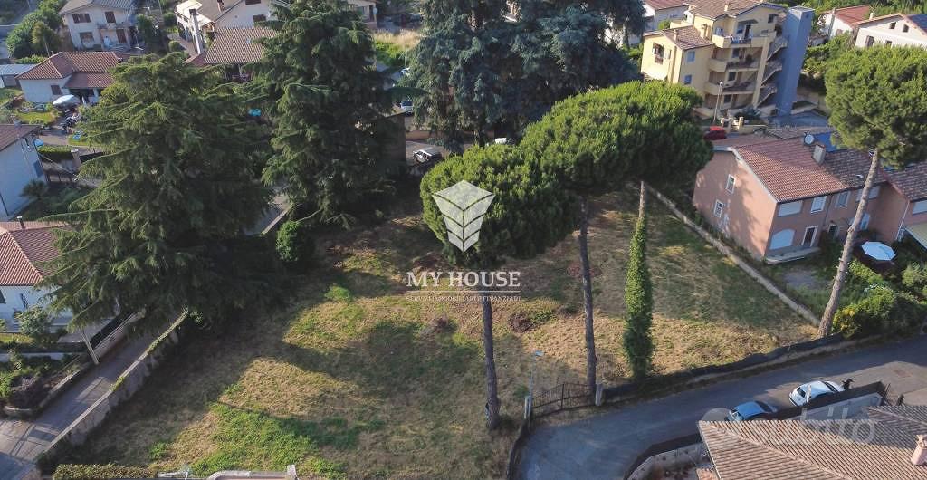 Terreno di 2020 m² a Cave - Vista 3