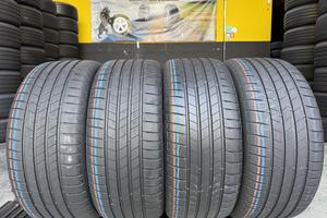 4 Gomme Bridgestone 225/40R18 Estive 85% Residui