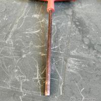 Chiave esagonale con manico in plastica. 