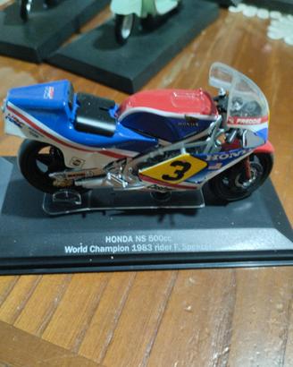 Collezioni moto e macchine