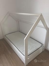 Letto montessoriano Bambino