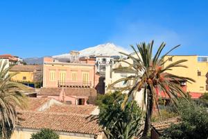 Mascalucia-via nuova 3 vani con terrazzo