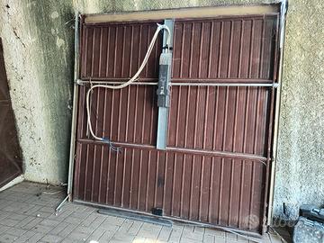 Porta garage basculante motorizzata BFT