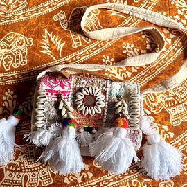 Borsa a tracolla boho patchwork con conchiglie