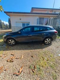 Renault megane 3  270000km 1.5 diesel. Prezzo 1500