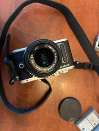 Olympus PEN E PL 8, nuova