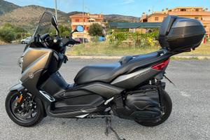 Yamaha X MAX 400 -2018 -Perfetto 3.750 euro
