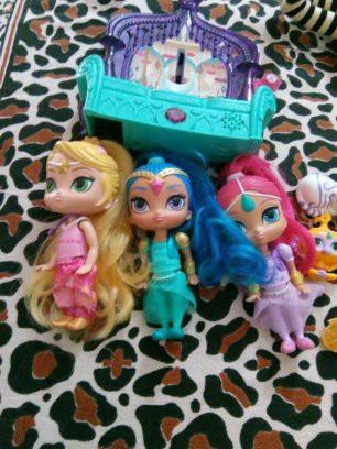 gioco completo con trono musicale Mattel 
