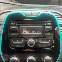 Autoradio Renault Captur completo di mascherina