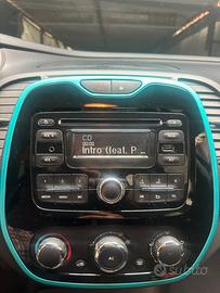Autoradio Renault Captur completo di mascherina