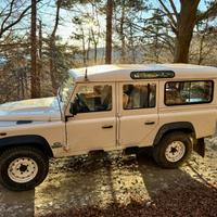 LAND ROVER DEFENDER 110 TD4