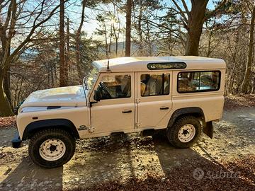 LAND ROVER DEFENDER 110 TD4