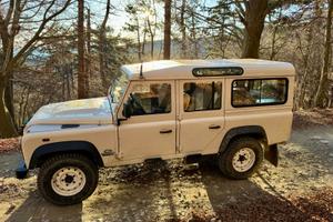 LAND ROVER DEFENDER 110 TD4
